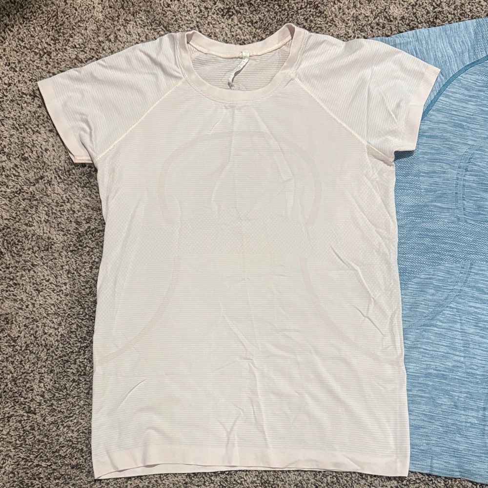 Lululemon Swiftly Tech Shirt Set, Womens Size 10 - Picture 2 of 7